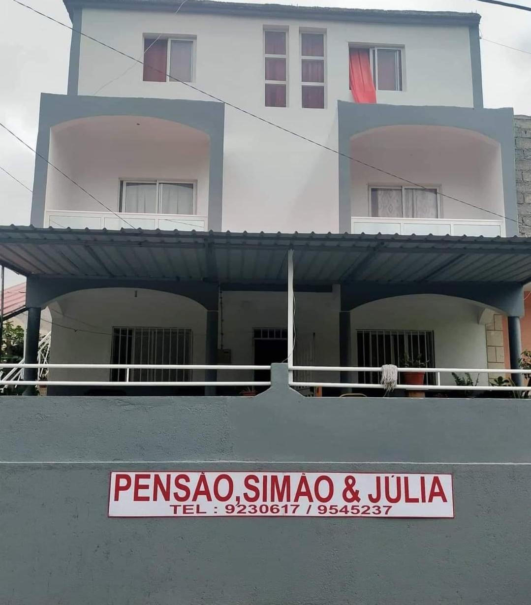 Orgaos Pensao Simao & Julia B&B 외부 사진